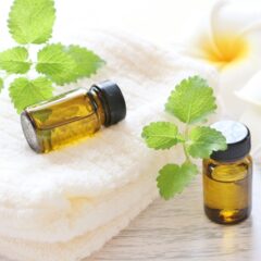 リラックスするアロマの効果！睡眠や健康に良いおすすめオイルを紹介