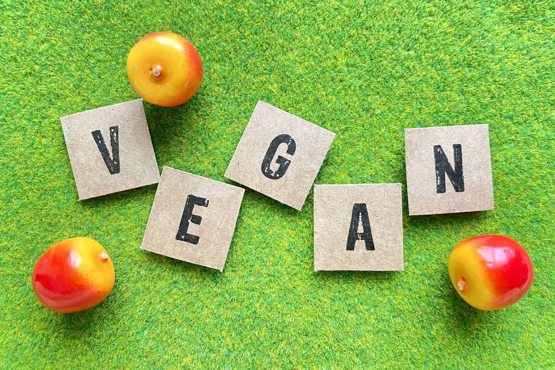「VEGAN」の文字